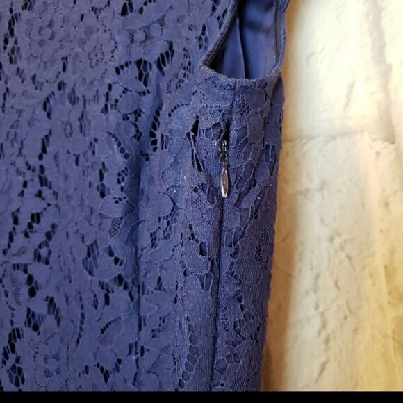 GIANNI BINI Lace Cap-sleeve Cocktail Dress - Picture 6 of 11